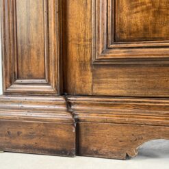 Dviejų durų sendinta riešutmedžio spinta 55x177x172 cm