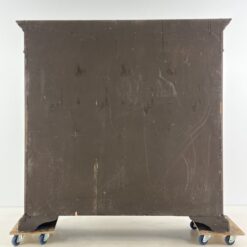 Dviejų durų sendinta riešutmedžio spinta 55x177x172 cm