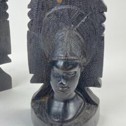 Mediniai knygų laikikliai su afrikiečių biustais 2 vnt. kompl. 13×9,5×21 cm