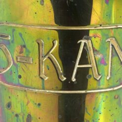 Žalvarinė ąsočio formos skėtinė su rankena 20x29x50 cm