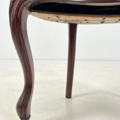 Raudonmedžio kėdė su ratukais ant priekinių kojų 54x50x91,5 cm, 46 cm