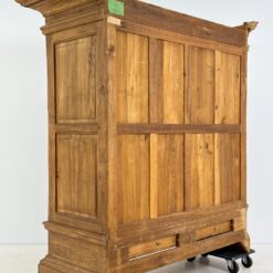 Ąžuolinė dviejų durų ir dviejų stalčių spinta 78x189x193 cm