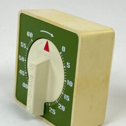 Vintažinis “Junghans” mechaninis laikmatis (max 60 min) 5x7x7 cm