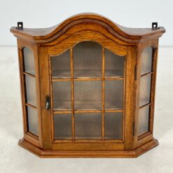 Ąžuolinė pakabinama spintelė su stiklu 17,5x68x66,5 cm