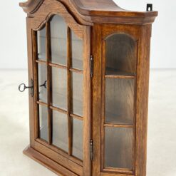 Ąžuolinė pakabinama spintelė su stiklu 17,5x68x66,5 cm