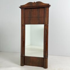 Veidrodis senoviniame raudonmedžio rėme 9x70x143 cm