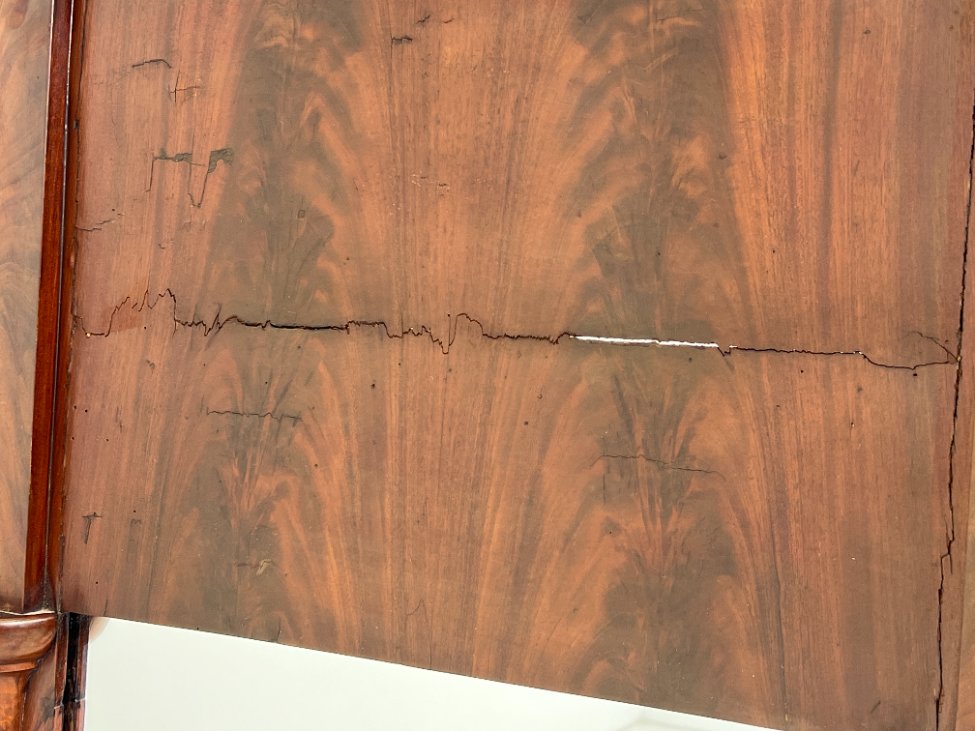 E0975-veidrodziai-11 Veidrodis senoviniame raudonmedžio rėme 9x70x143 cm