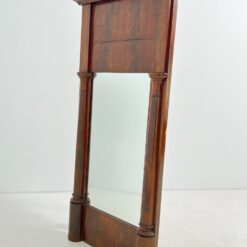 Veidrodis senoviniame raudonmedžio rėme 9x70x143 cm