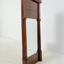 Veidrodis senoviniame raudonmedžio rėme 9x70x143 cm