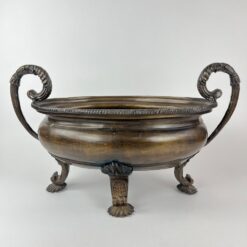 Ovalus bronzinis keturių kojų vazonas su rankenomis 37x65x38 cm
