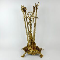 Žalvarinių židinio įrankių komplektas su gyvūnų figūromis 25x32x64 cm