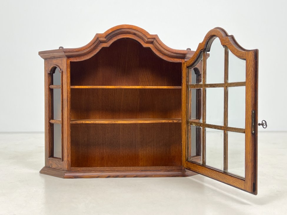 HB0030-spinteles-6 Ąžuolinė pakabinama spintelė su stiklu 19,5×78,5×65,5 cm