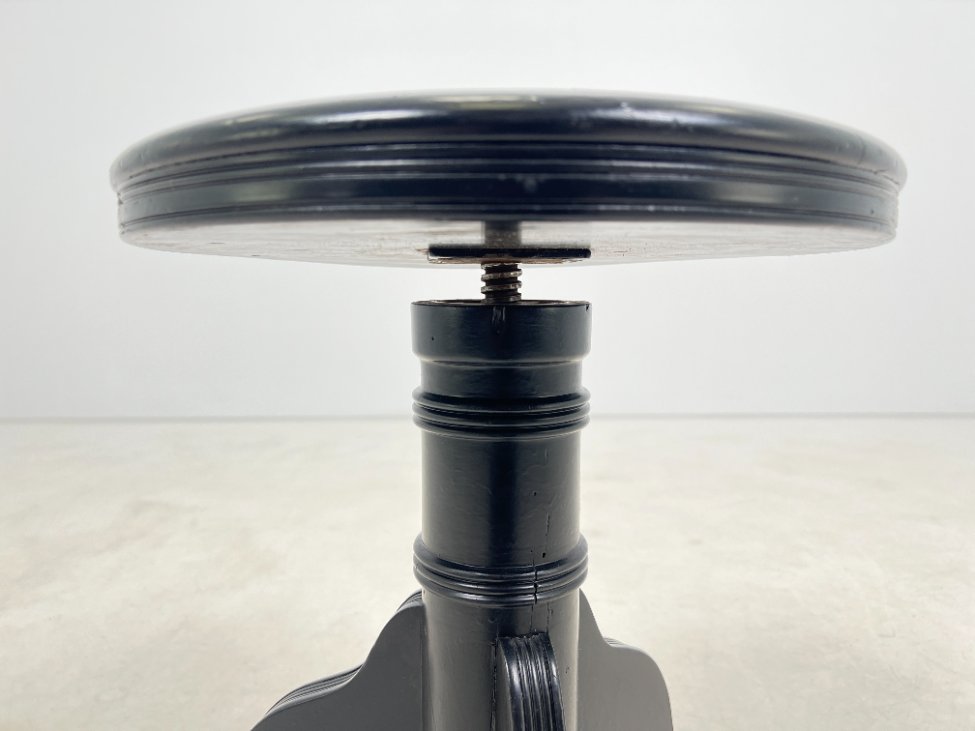 HB0041-kedes-4 Reguliuojamo aukščio medinė pianino kėdutė 45,5×45,5×50,5(+15,5) cm