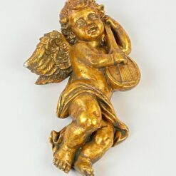 Sieninė kabinama polirezino dekoracija “Angelas su gitara” 7×15,5×26 cm