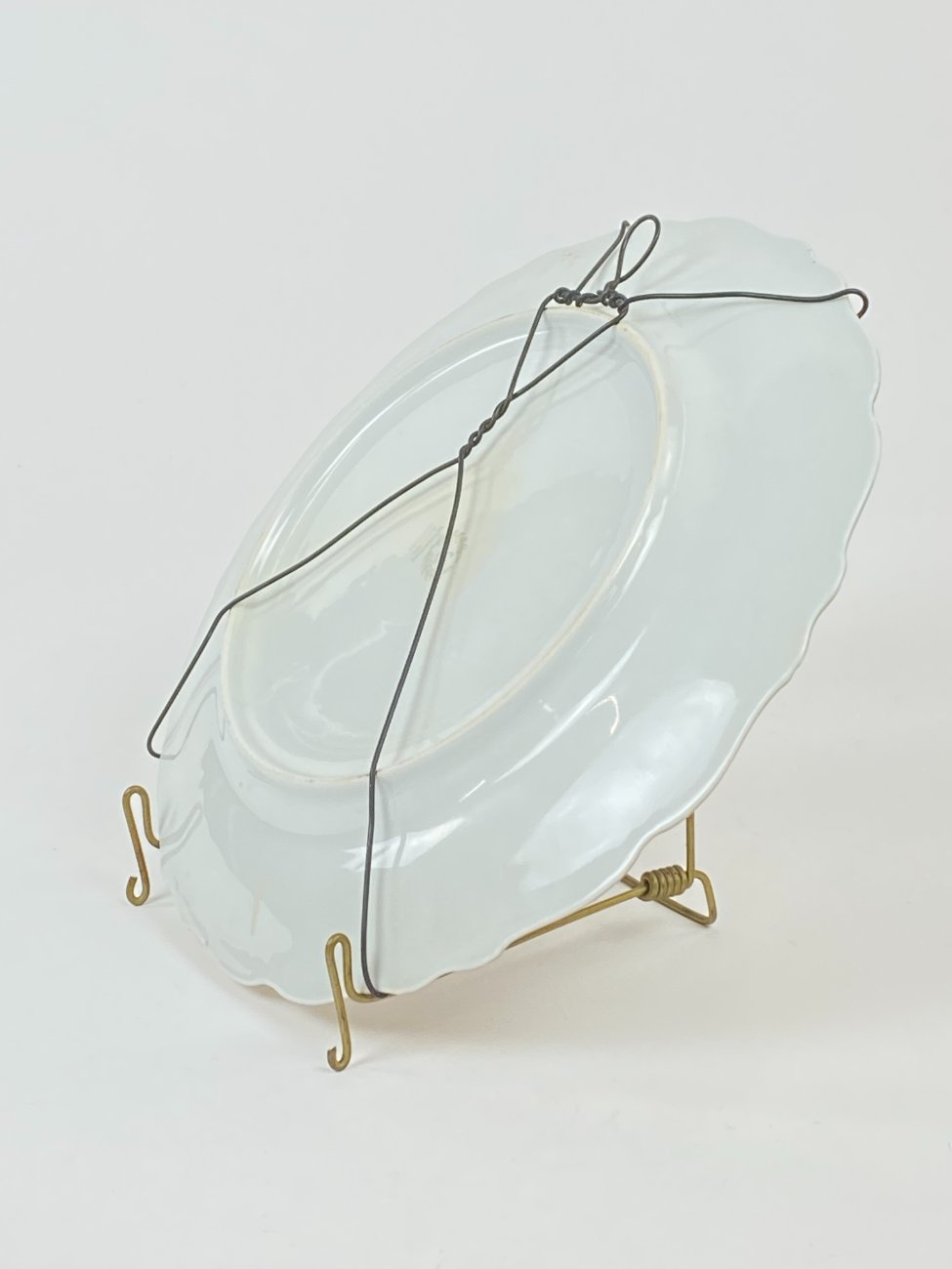 HL0214-dekoratyvines-lekstes-8 Kabinama “Winterling” porceliano lėkštė su žemdirbių atvaizdu 2,5x26x26 cm