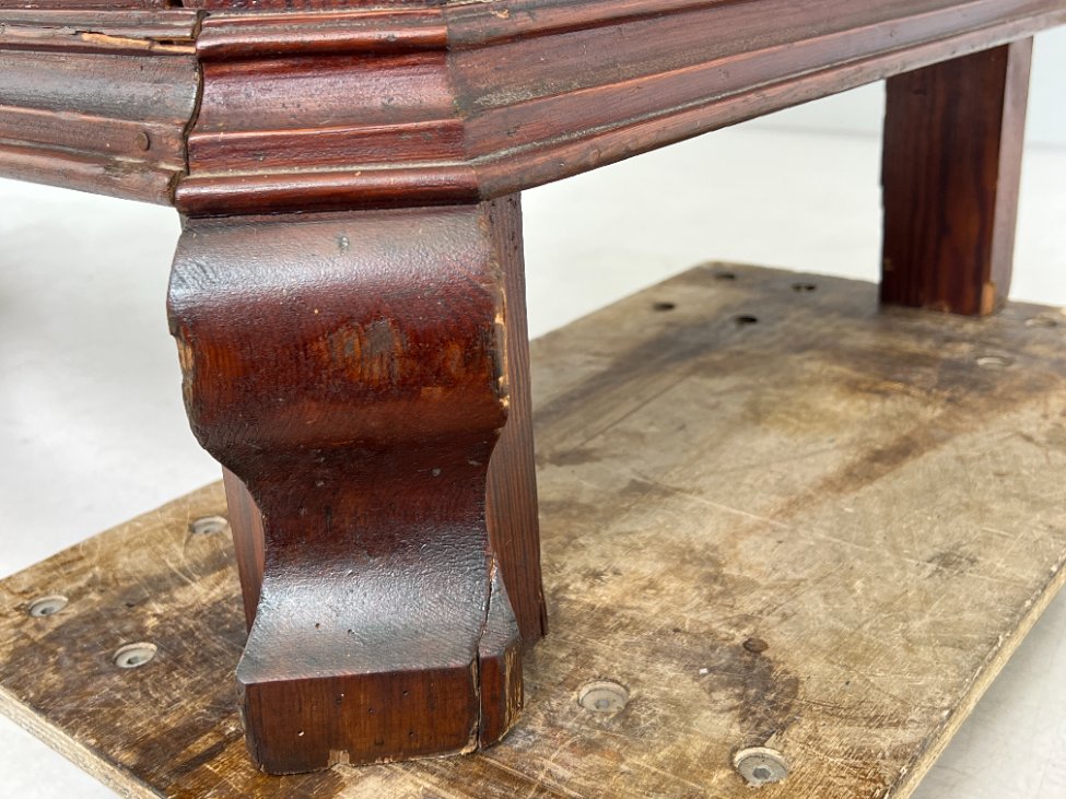 HL0245-spintos-16 Barokinio stiliaus pušies medžio dviejų durų rūbų spinta 70x181x233 cm