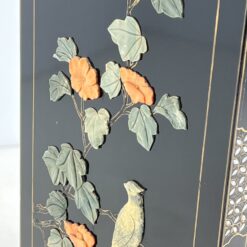 Rytietiška komodėlė, inkrustuota perlamutru, su akmens apdaila 43x71x122 cm