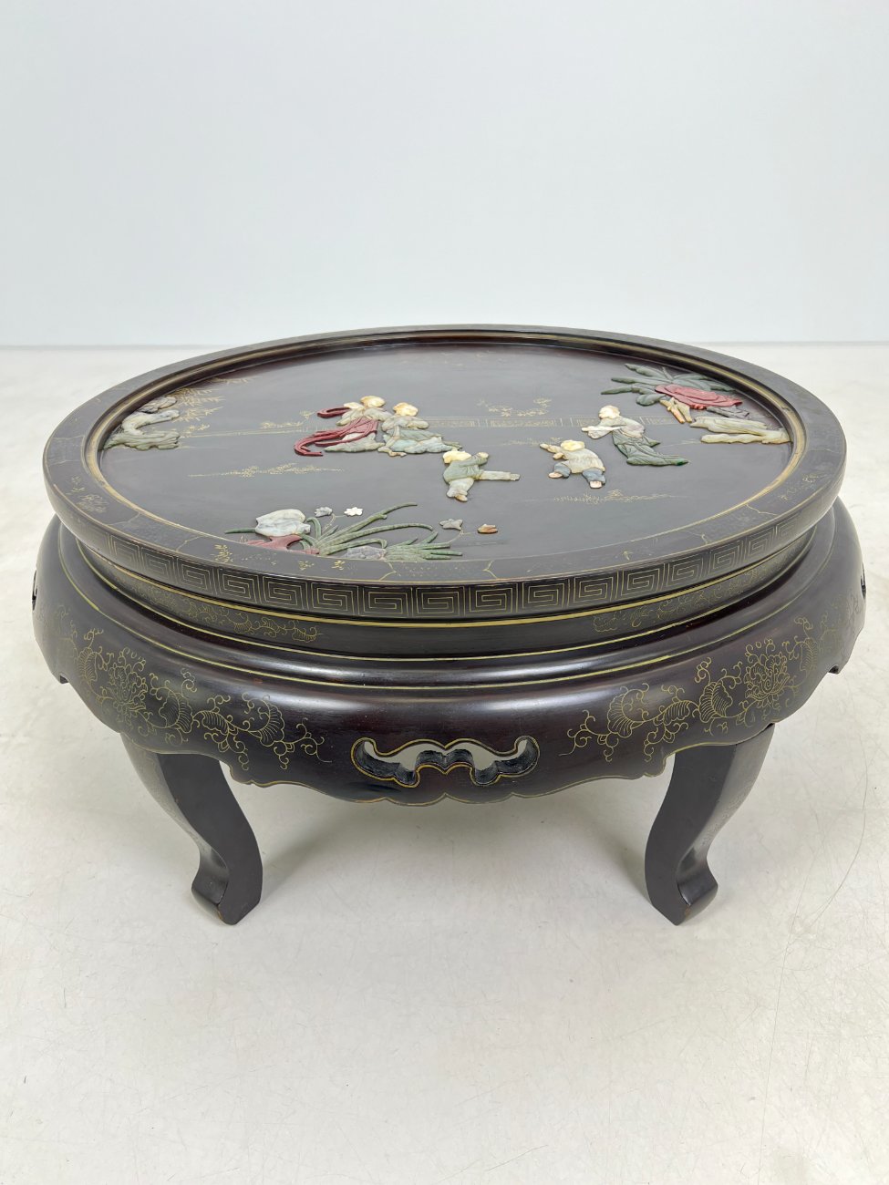 HL0264-stalai-1 Rytietiškas sulankstomas staliukas su akmens dekoracijomis 91x91x43 cm