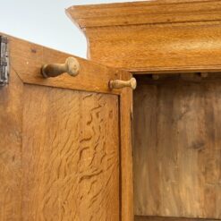 Ąžuolinė dviejų durų ir dviejų stalčių rūbų spinta 56x161x206 cm