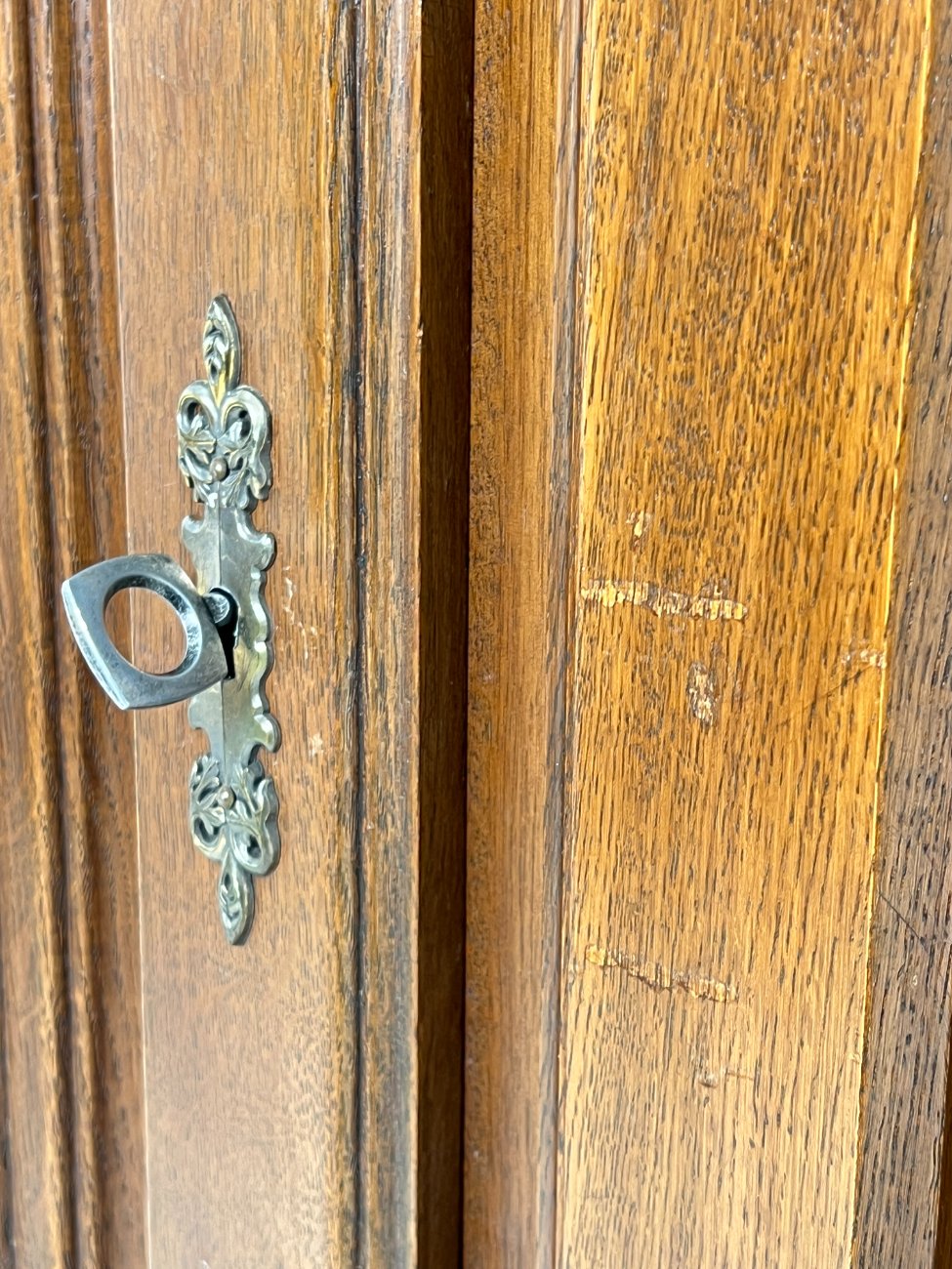 HL0267-spintos-14 Ilga ąžuolinė penkių durų ir trijų stalčių spinta 60x295x187 cm