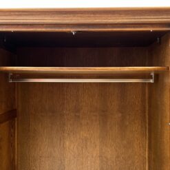 Ilga ąžuolinė penkių durų ir trijų stalčių spinta 60x295x187 cm