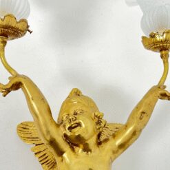 Sieniniai žalvariniai dviejų šakų šviestuvai stiklo gaubtais “Angelas” 2 vnt. komplektas 23x39x84 cm