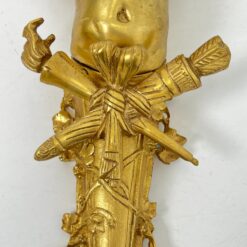 Sieniniai žalvariniai dviejų šakų šviestuvai stiklo gaubtais “Angelas” 2 vnt. komplektas 23x39x84 cm