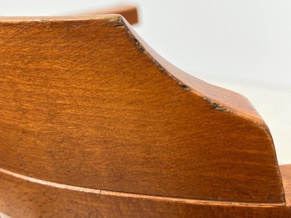 HM0786-valgomojo-kreslai-13 Medinis krėslas mėlynos spalvos gobeleno sėdimąja dalimi 47x51x78 cm, 49 cm