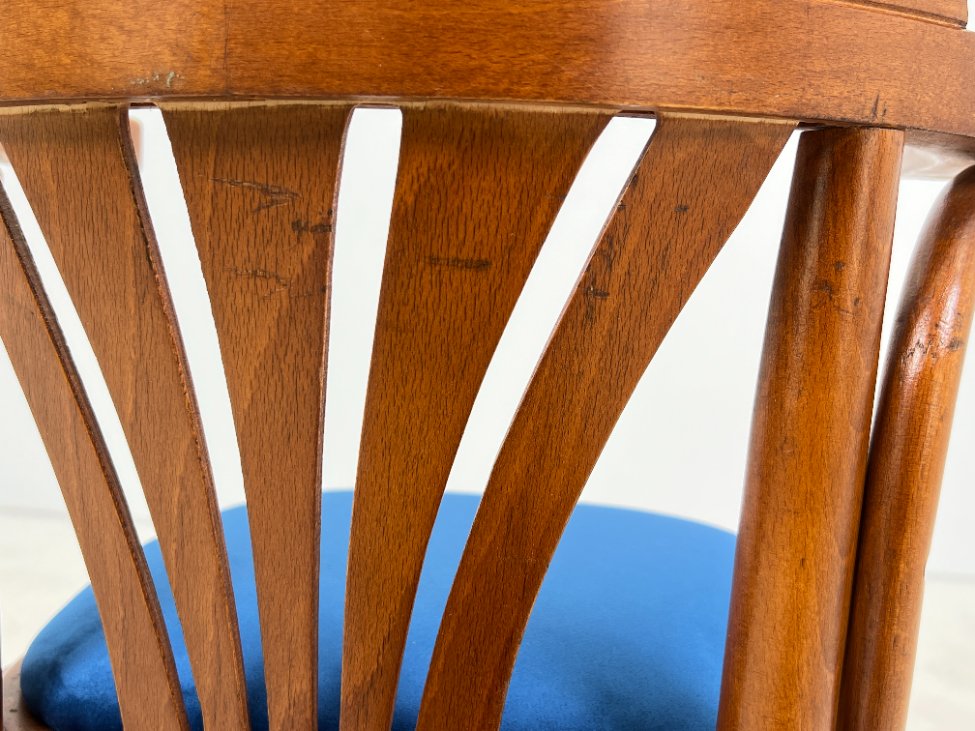 HM0787-valgomojo-kreslai-11 Medinis krėslas mėlynos spalvos gobeleno sėdimąja dalimi 47x51x78 cm, 49 cm