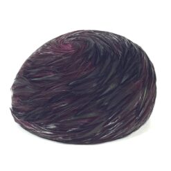 Skrybėlaitė su plunksnomis (57 cm) 24×21,5×13 cm