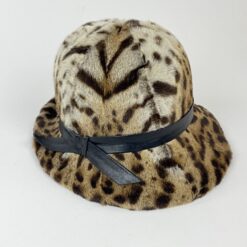 Kailinė skrybėlaitė su eko odos kaspinu (55 cm) 28x26x15,5 cm