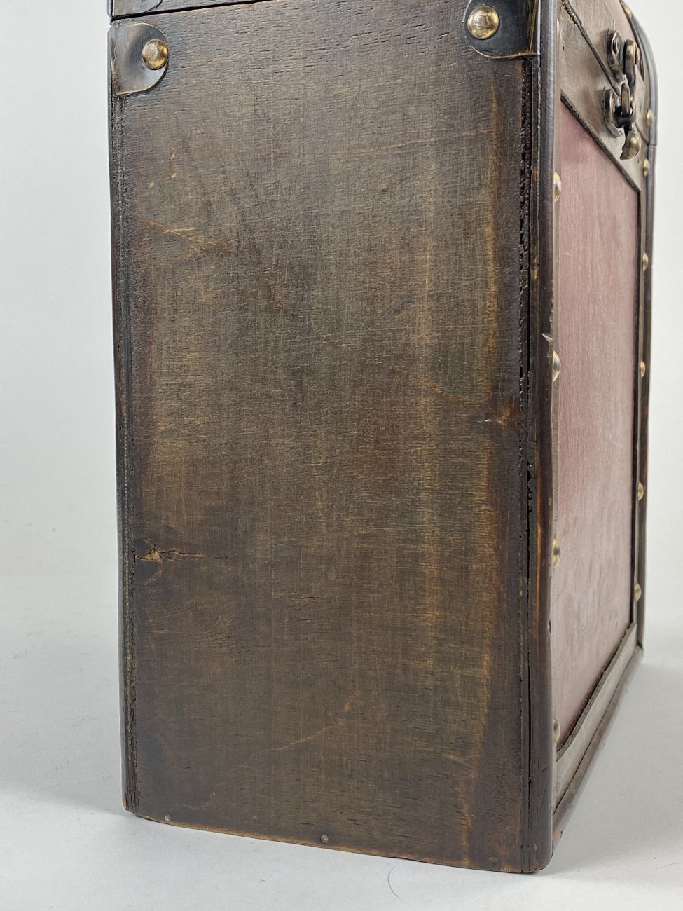 HN1183-dezes-ir-dezutes-buteliams-17 Medžio ir eko odos dėžė – skrynia trims vyno buteliams 15×28,5×37 cm