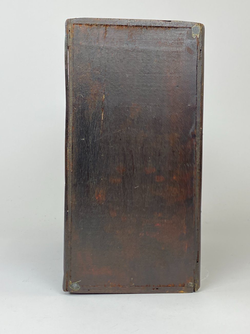 HN1183-dezes-ir-dezutes-buteliams-18 Medžio ir eko odos dėžė – skrynia trims vyno buteliams 15×28,5×37 cm