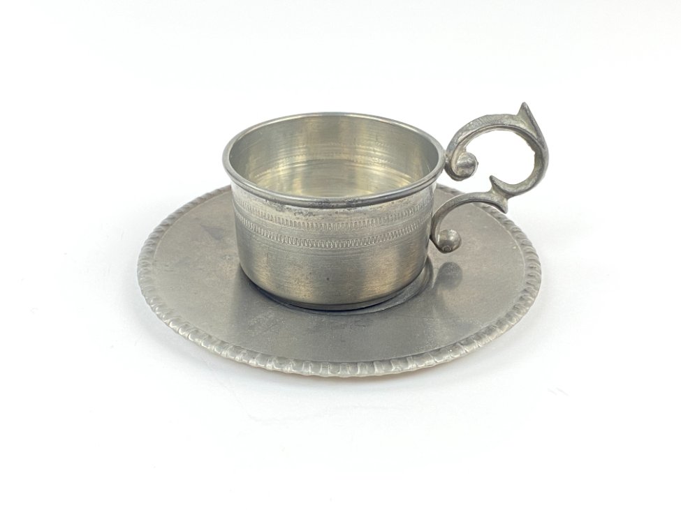 HN1190-servizai-2 Alavinių lėkštutės ir puodelio 60 ml komplektas 11x11x5 cm