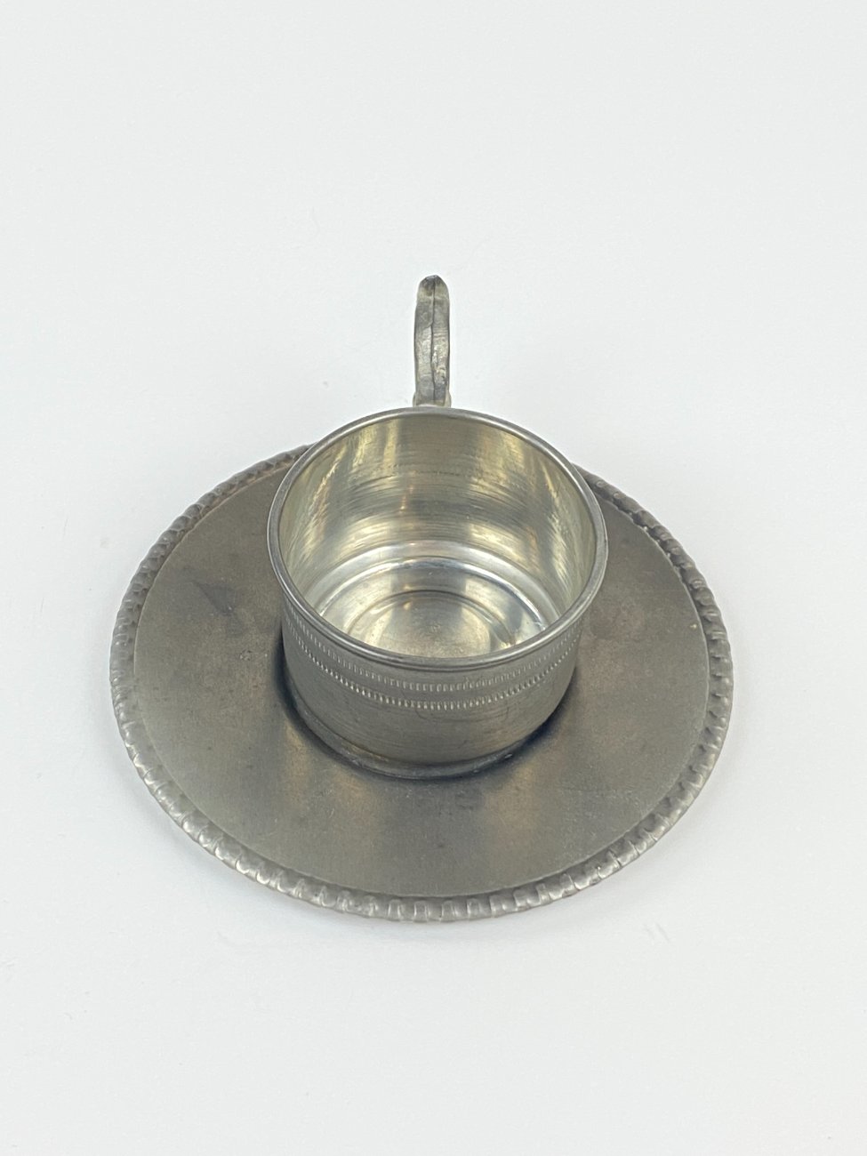 HN1190-servizai-4 Alavinių lėkštutės ir puodelio 60 ml komplektas 11x11x5 cm