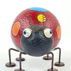 Keramikinė boružės statula metalinėmis kojomis ir ūsais 13×12,5×12,5 cm