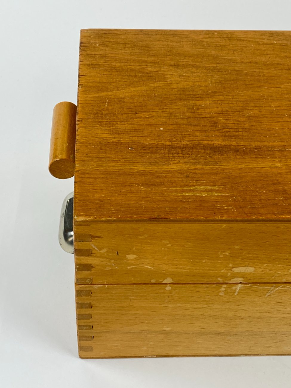 HN1217-dezutes-17 Vintažinė medinė archyvavimo dėžė 44x18x13,5 cm