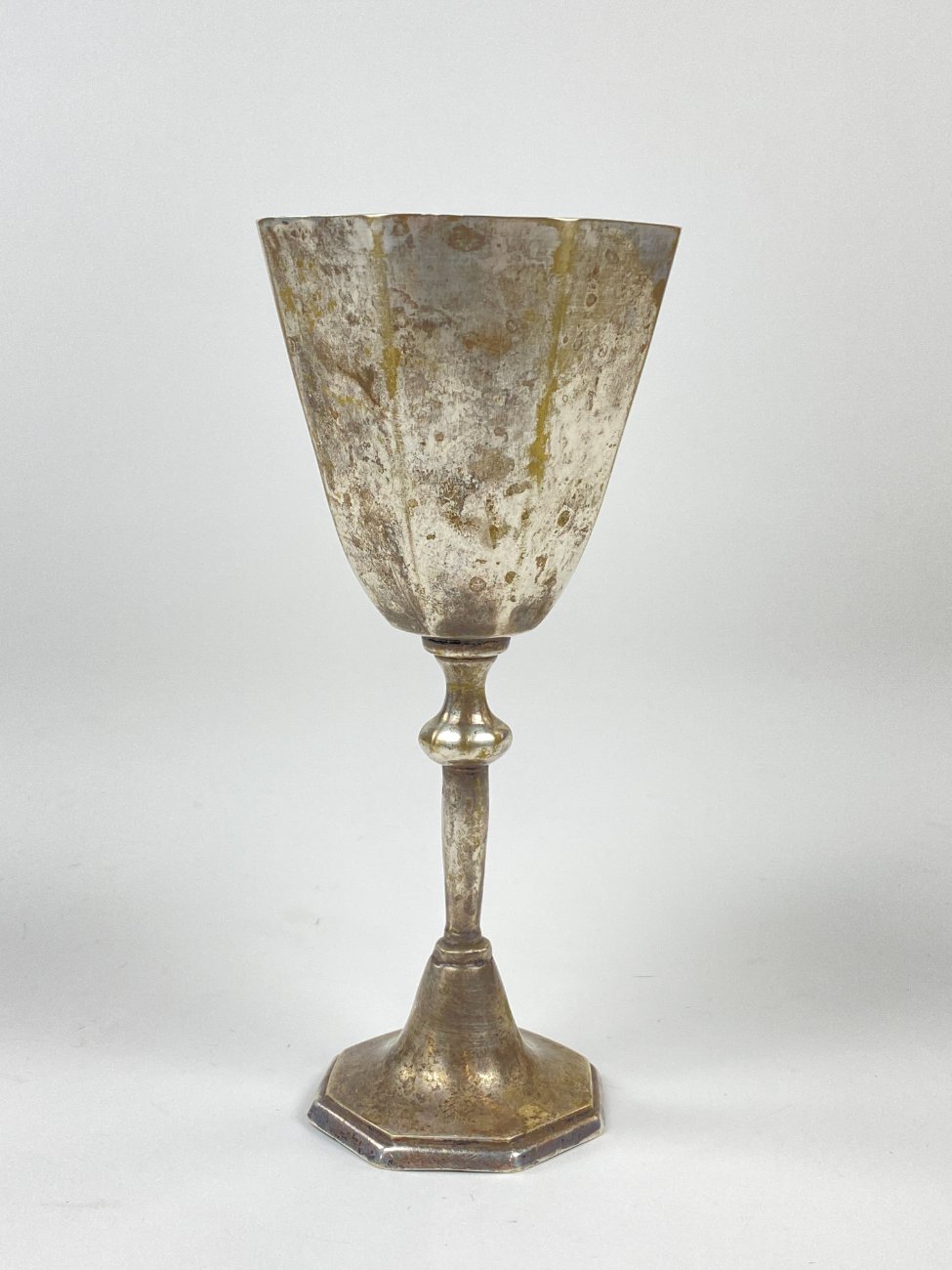 HN1224-stalo-reikmenys-5 Žalvarinė taurė 180 ml 7,5×7,5×16,5 cm