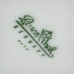 Porcelianinė “Rosenthal” balta vaza su aukso spalvos apvadu 8x8x22,5 cm