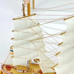 Schulschiff Deutschland 1927 laivo modeliukas 1:400 su stikliniu gaubtu 8,5×25,5×16 cm