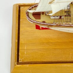 Schulschiff Deutschland 1927 laivo modeliukas 1:400 su stikliniu gaubtu 8,5×25,5×16 cm