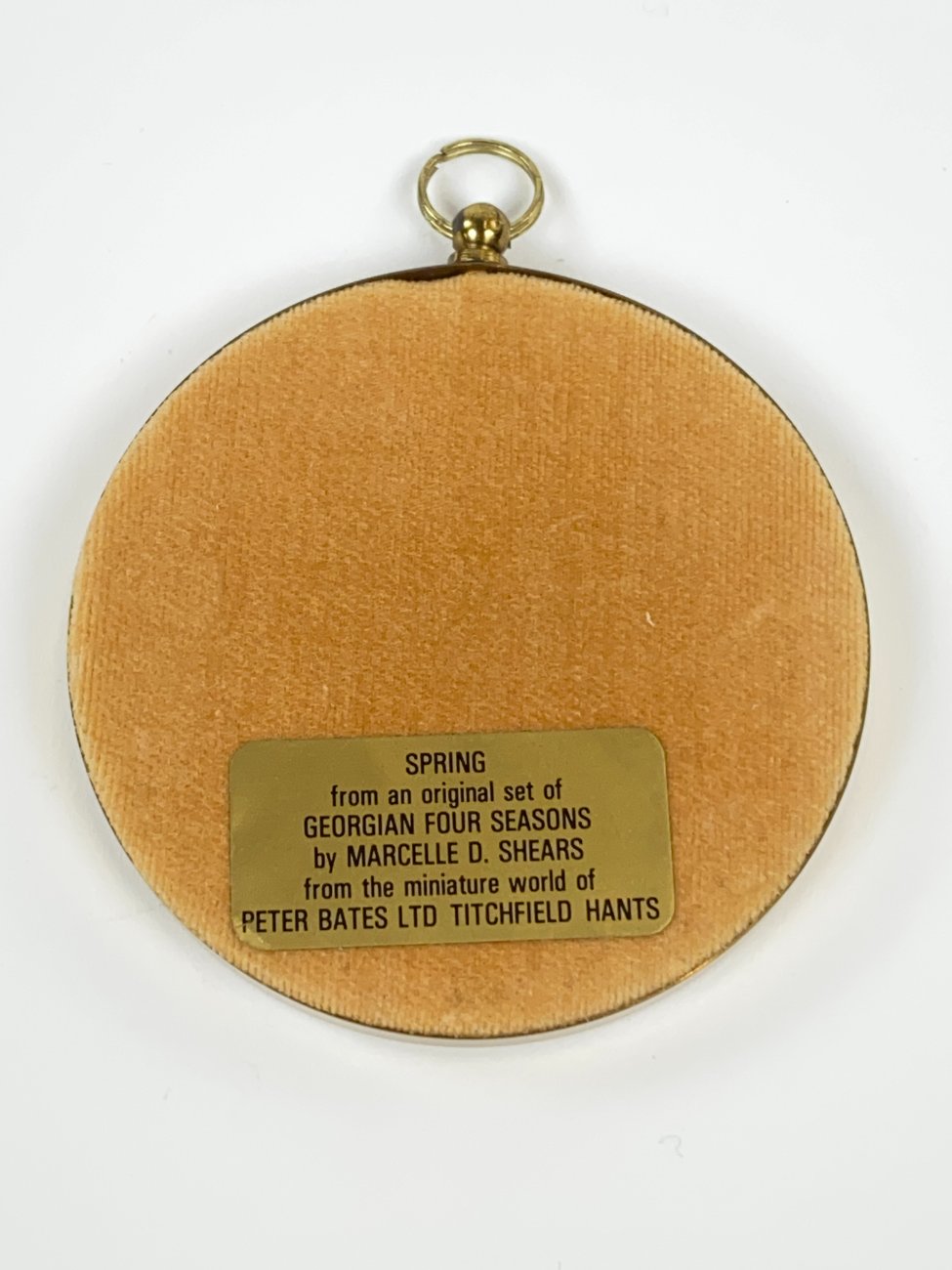 HN1287-grafika-ir-printai-7 Marcelle D. Shears mini printas “Spring” žalvario rėmelyje 1×7,5×9,5 cm