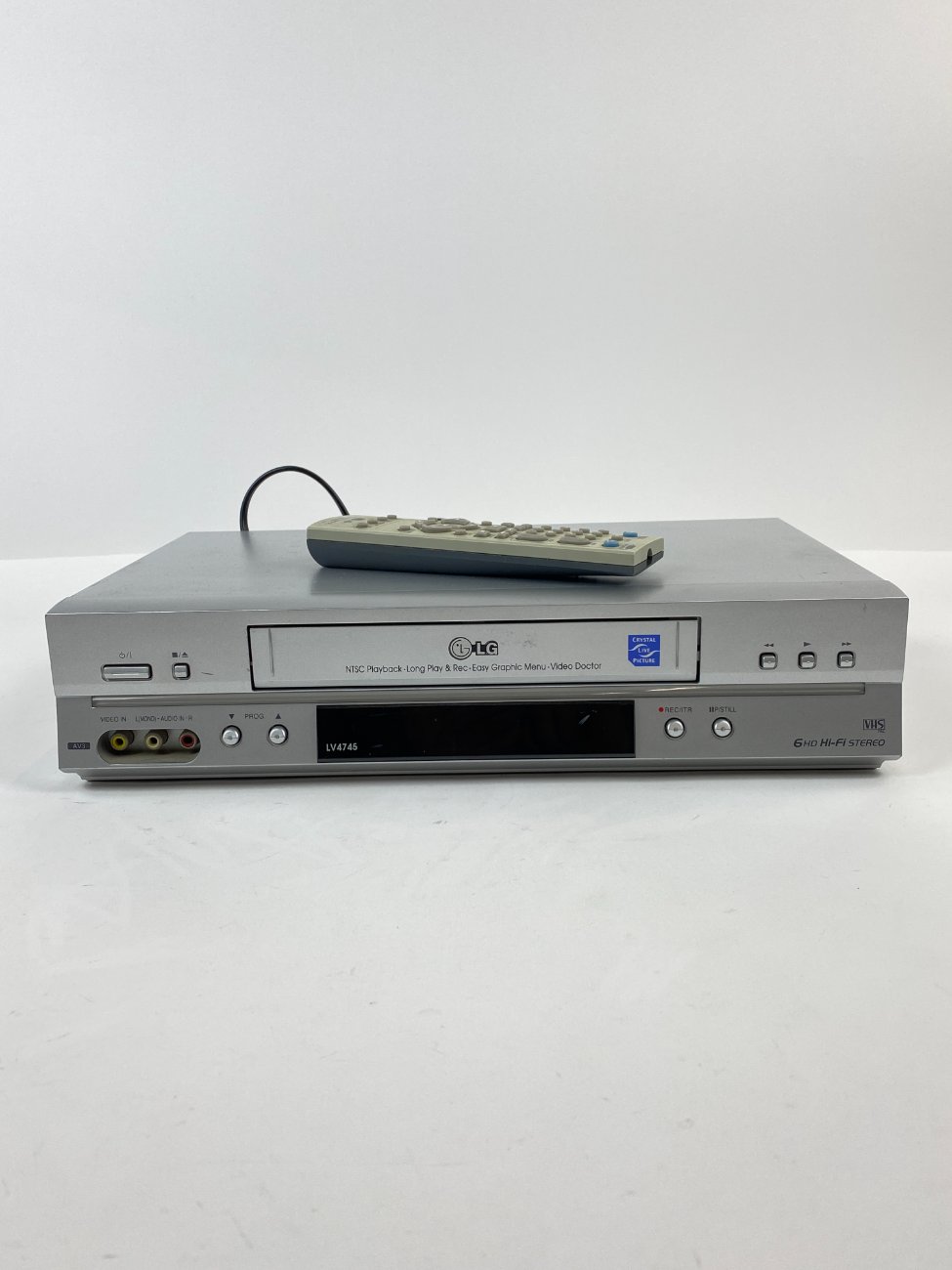 HN1310-kita-technika-1 LG LV 4745 VHS videomagnetofonas 24x36x8,5 cm