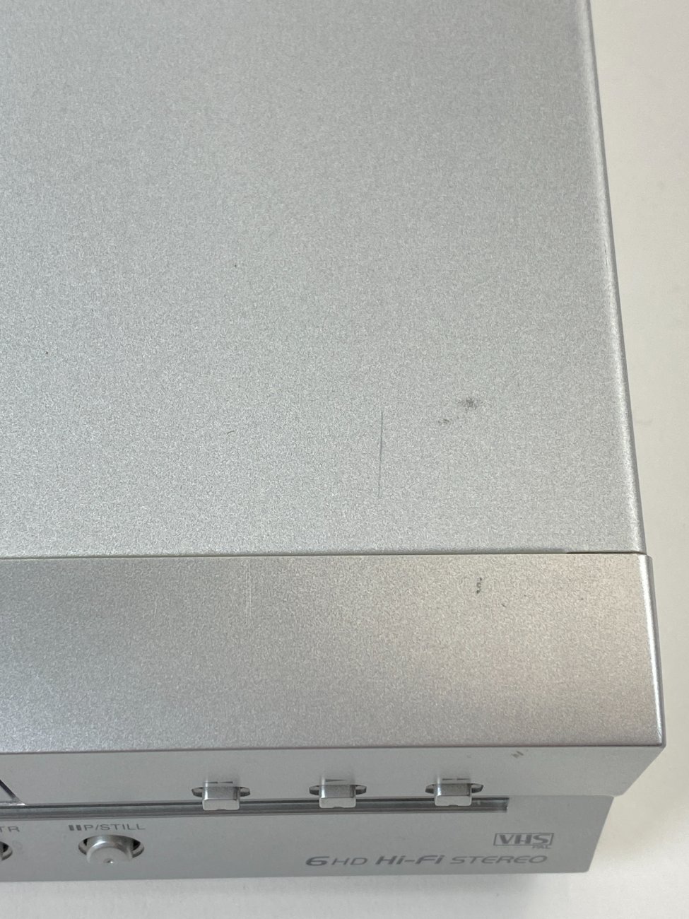 HN1310-kita-technika-12 LG LV 4745 VHS videomagnetofonas 24x36x8,5 cm