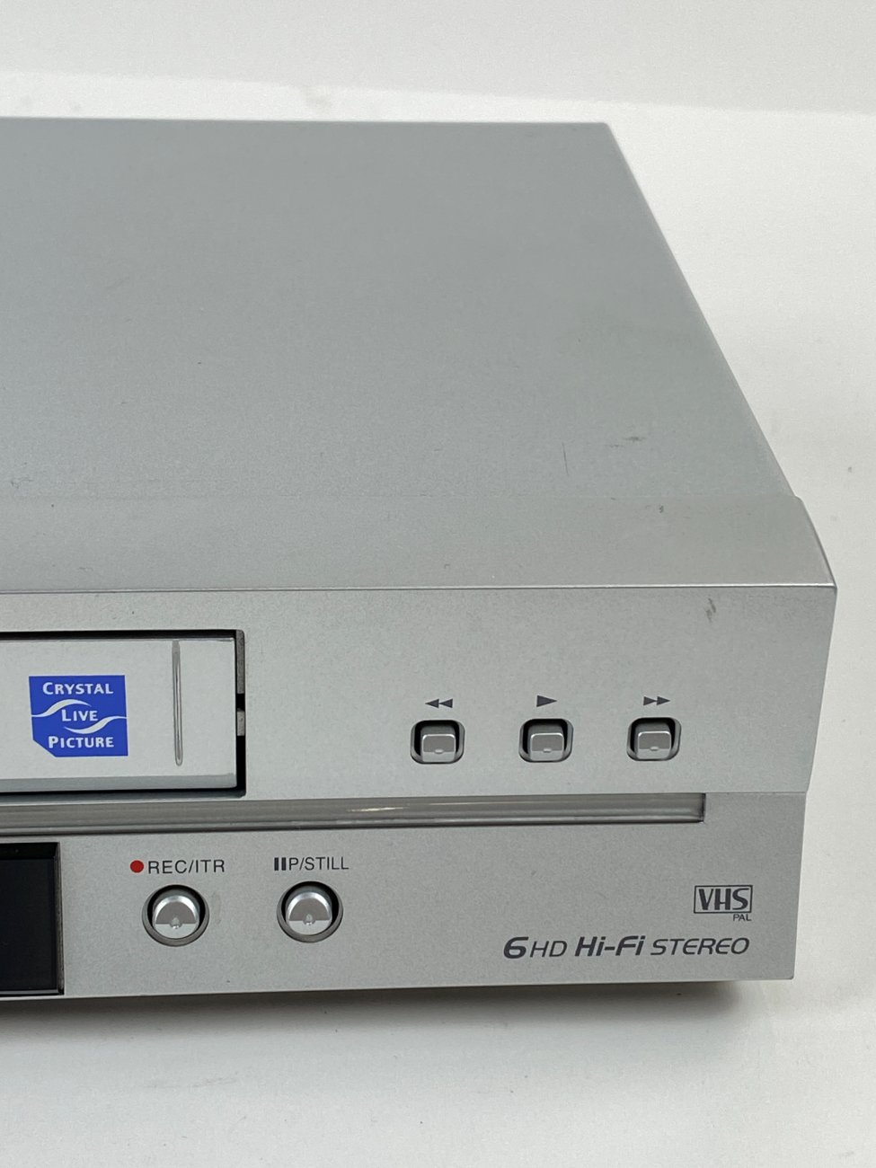 HN1310-kita-technika-5 LG LV 4745 VHS videomagnetofonas 24x36x8,5 cm