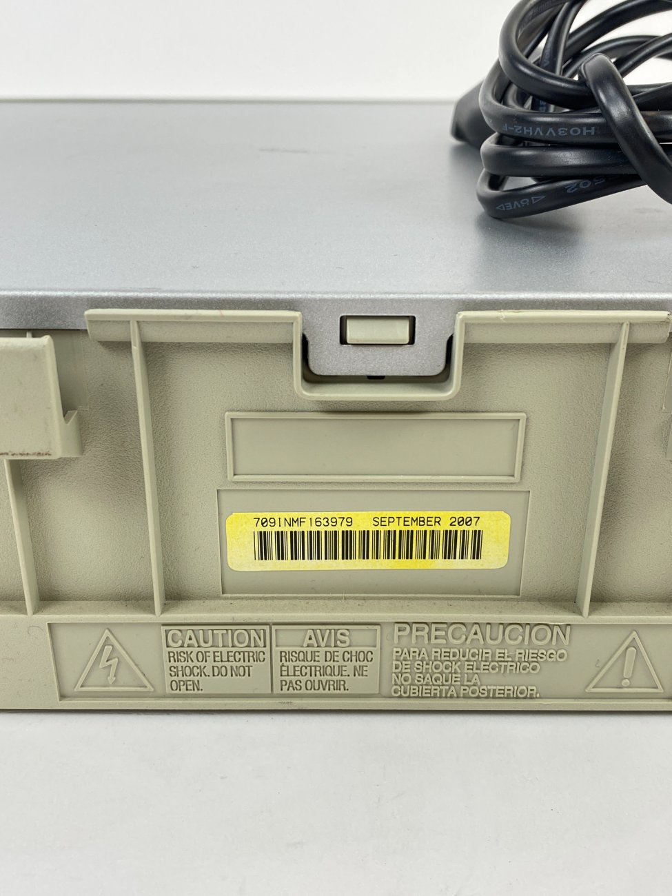 HN1310-kita-technika-8 LG LV 4745 VHS videomagnetofonas 24x36x8,5 cm