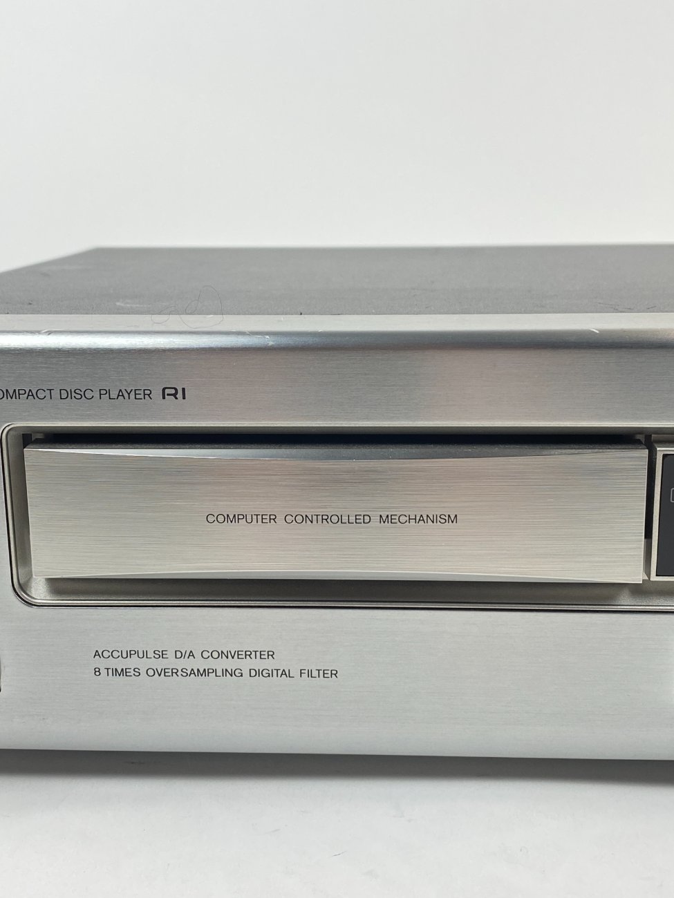 HN1313-kita-technika-7 Onkyo DX-7011 CD grotuvas 29,5x45x10 cm