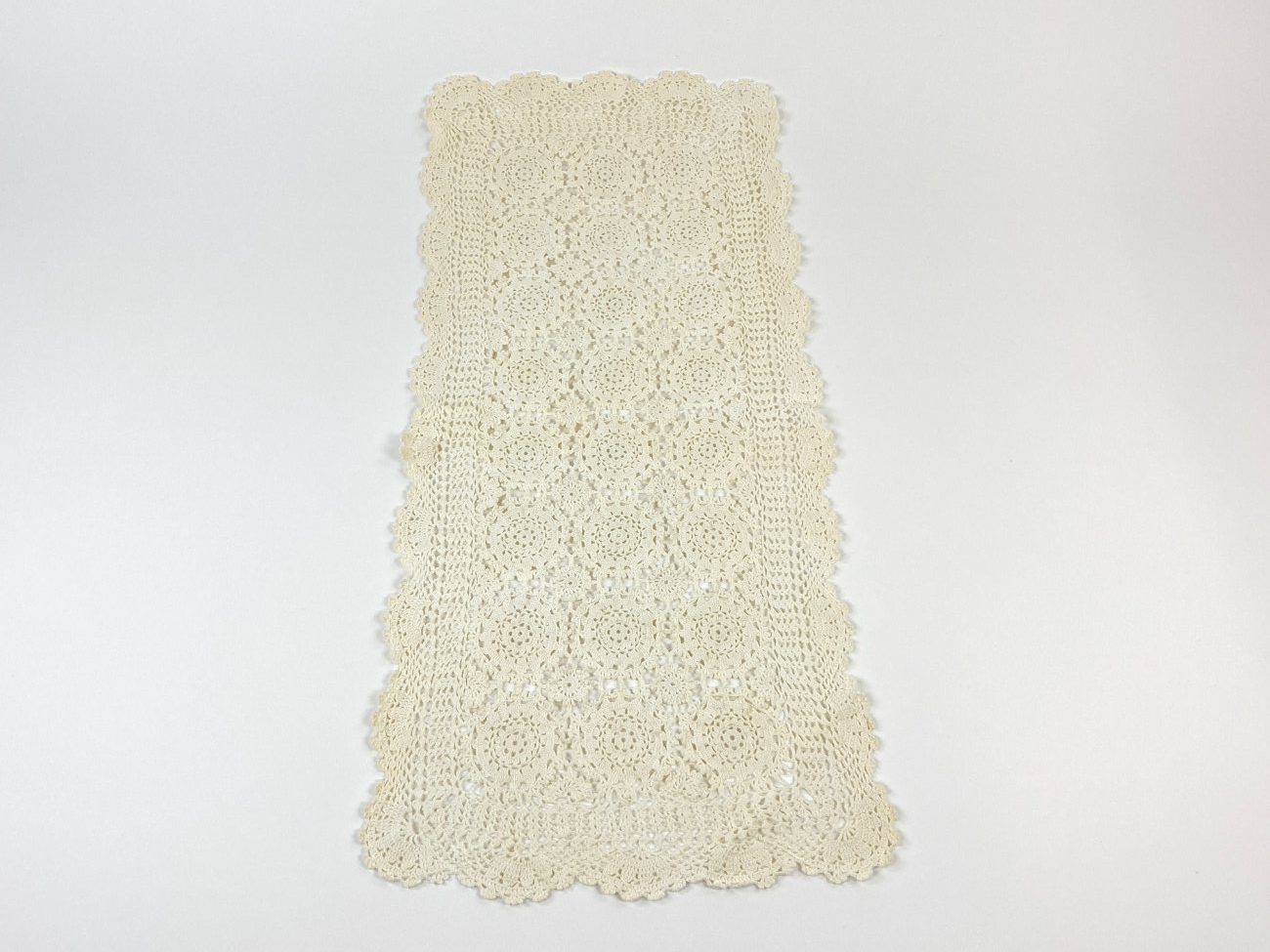 HN1315-stalo-serveteles-2 Nertas stalo takelis 68x30x0,3 cm