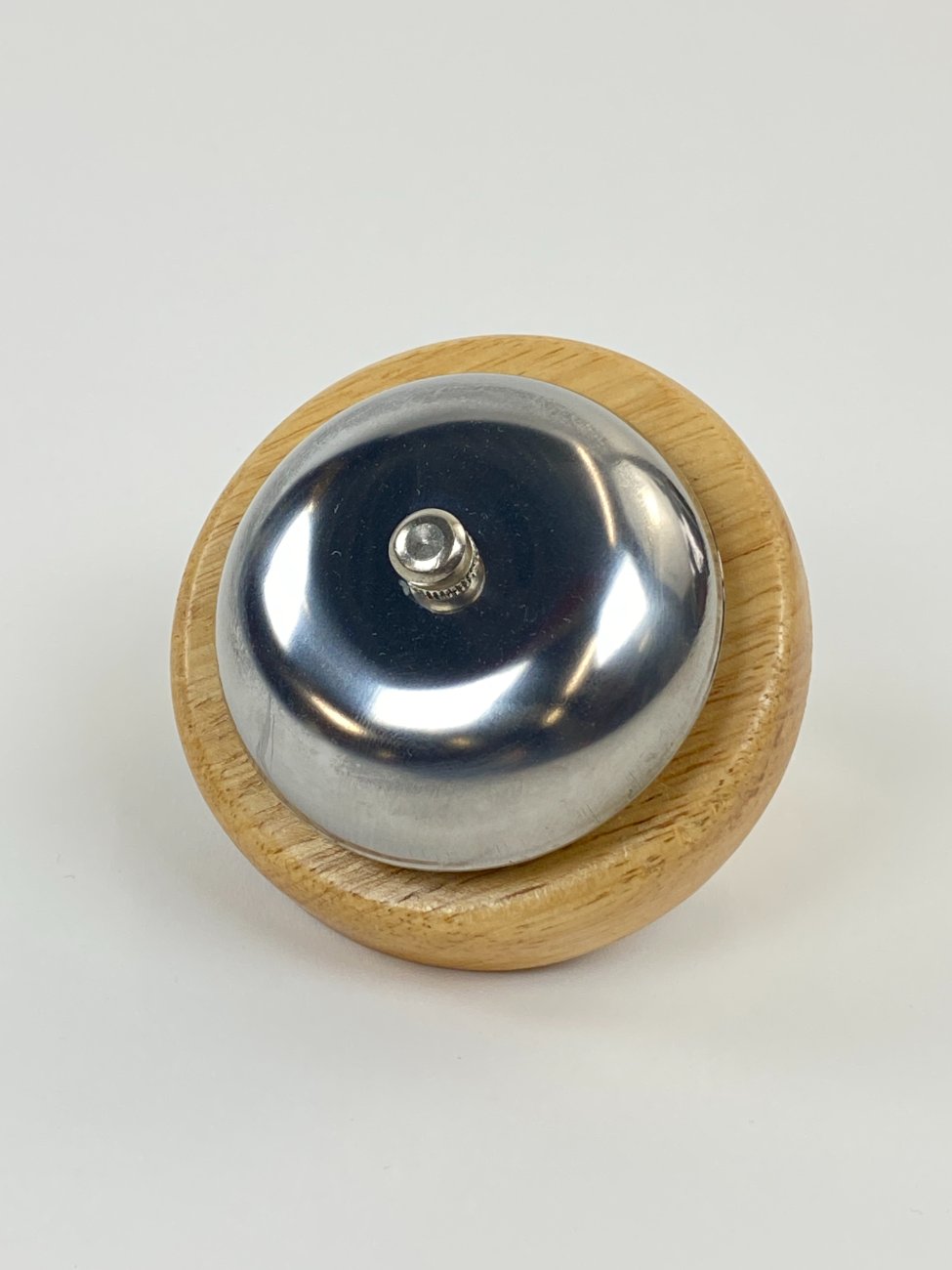 HN1317-varpai-varpeliai-4 Registratūros skambutis 9x9x6 cm