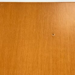 Trijų durų vitrina 44x123x219 cm